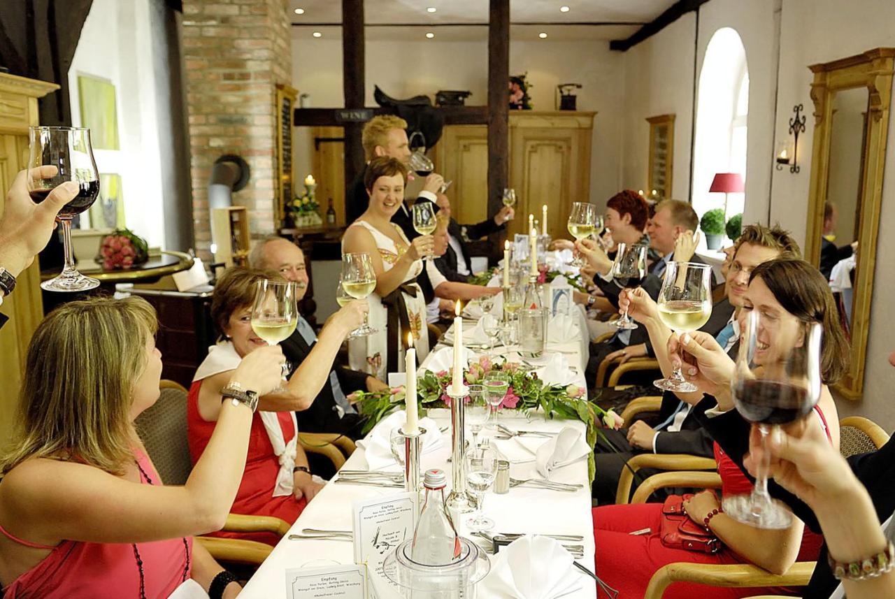 Klosterschaenke Hude Hotel Ferienwohnungen Restaurant Cafe Екстериор снимка